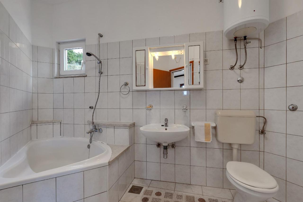 Apartments Tihomir Musac Omiš Dış mekan fotoğraf