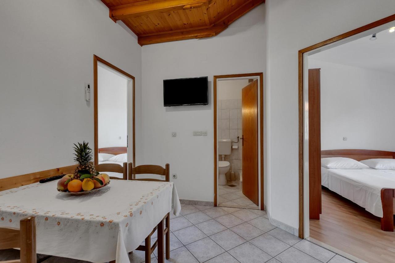 Apartments Tihomir Musac Omiš Dış mekan fotoğraf