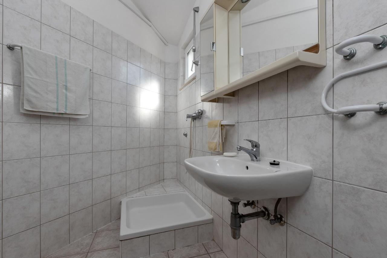 Apartments Tihomir Musac Omiš Dış mekan fotoğraf