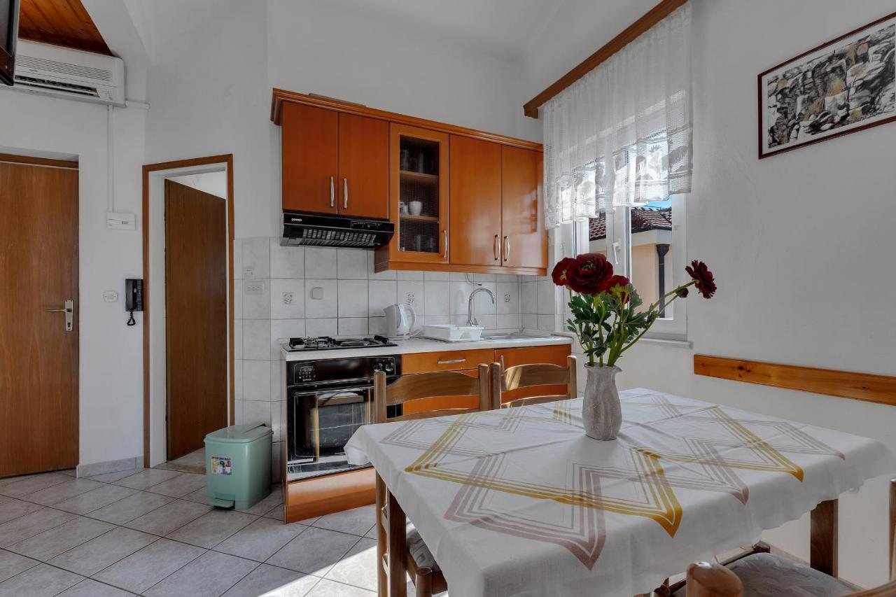 Apartments Tihomir Musac Omiš Dış mekan fotoğraf