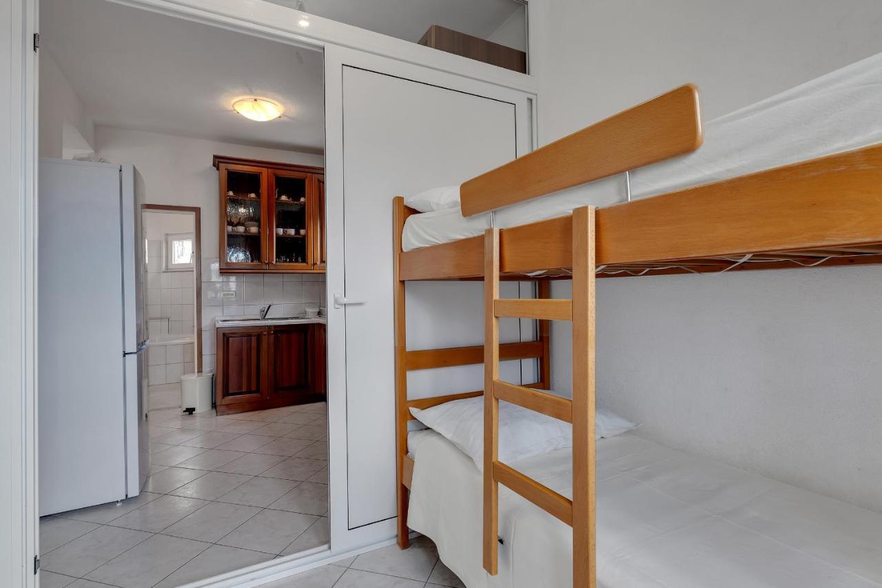Apartments Tihomir Musac Omiš Dış mekan fotoğraf
