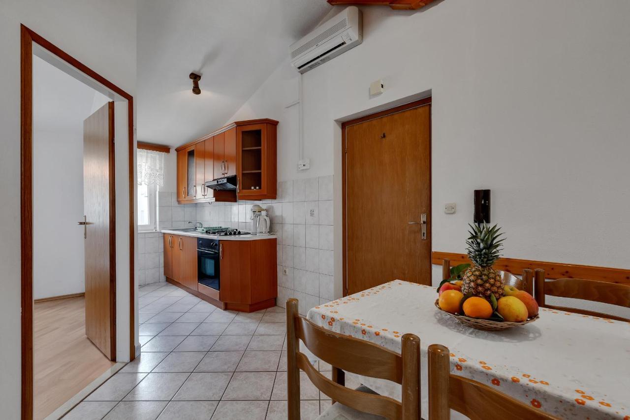 Apartments Tihomir Musac Omiš Dış mekan fotoğraf